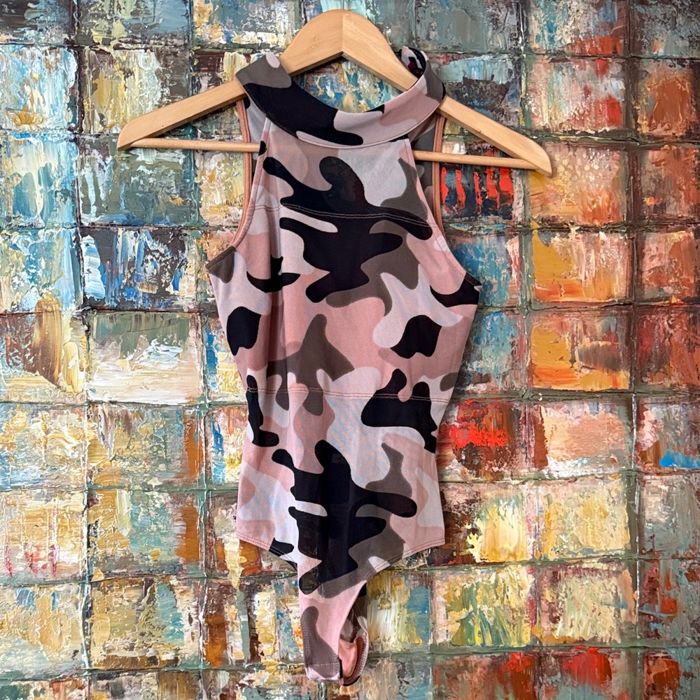 Sleeveless High Neck Camo Bodysuit in Blush & Black
